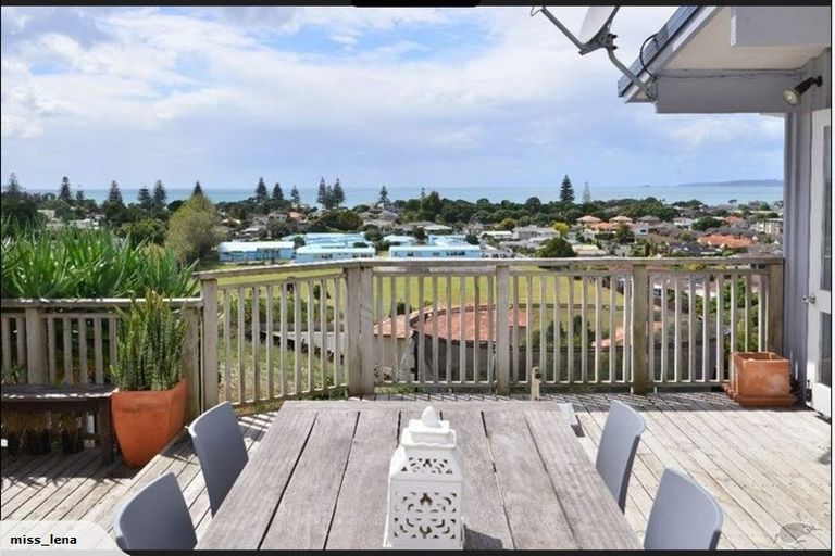 Photo of property in 19 Orewa Heights Crescent, Orewa, 0931