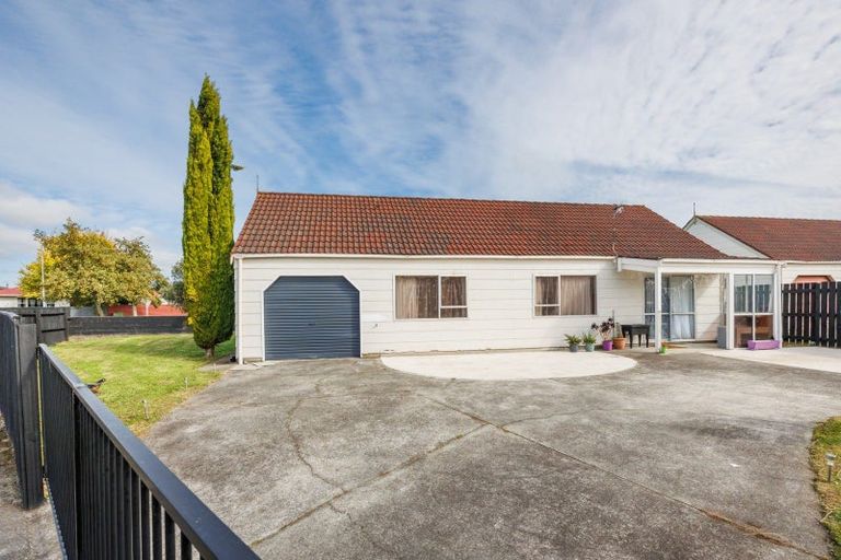 Photo of property in 23a Rhodes Drive, Kelvin Grove, Palmerston North, 4414