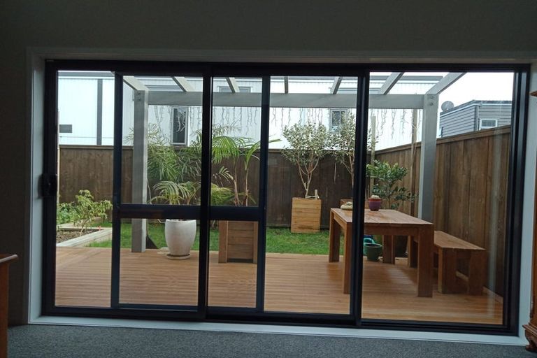 Photo of property in 32 Liquidambar Drive, Hobsonville, Auckland, 0616