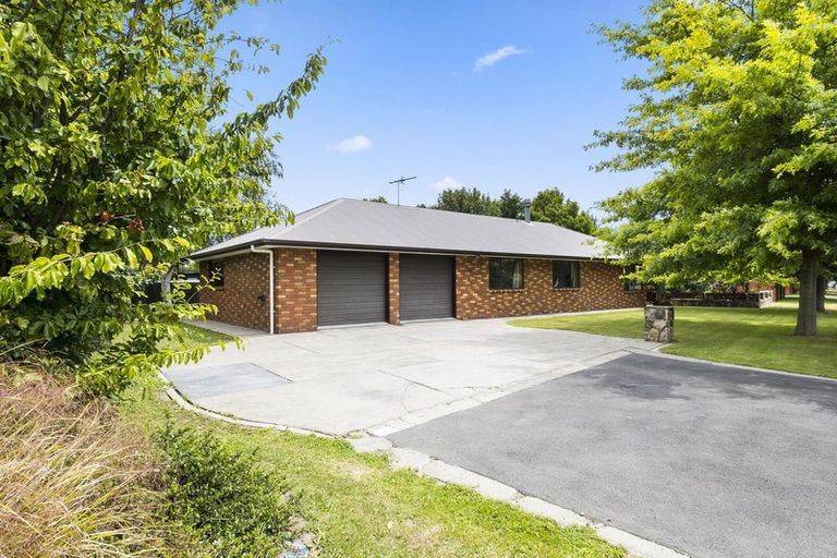 Photo of property in 39 Hagart-alexander Drive, Mosgiel, 9024