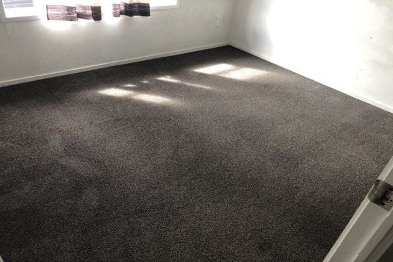 Photo of property in 4 Aden Place, Clendon Park, Auckland, 2103