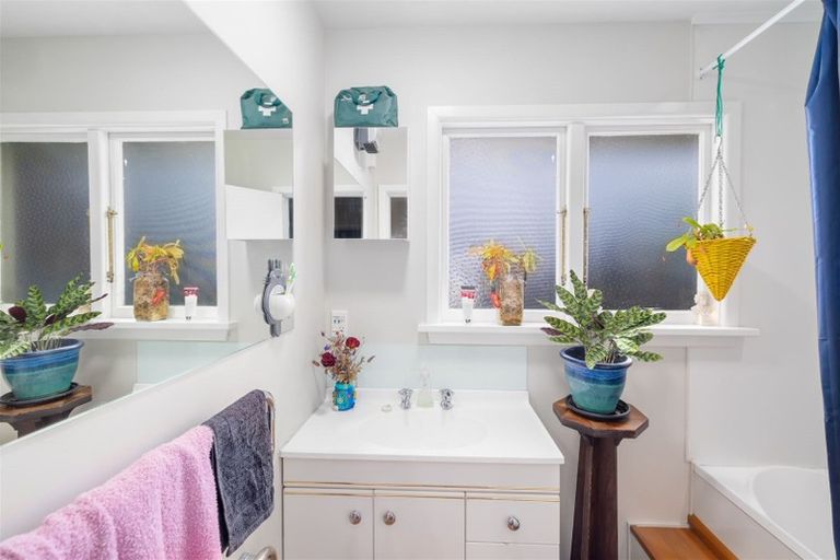 Photo of property in 65 Charles Street, Waltham, Christchurch, 8011