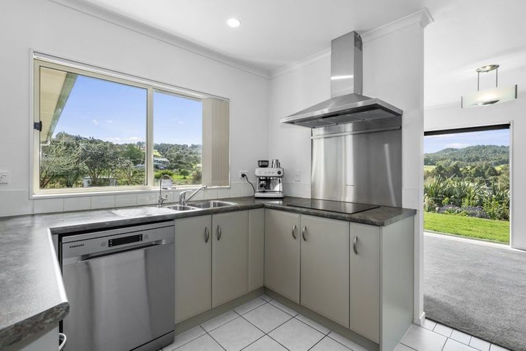 Photo of property in 3 Riversong Road, Kauri, Kamo, 0185