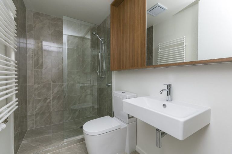 Photo of property in 83 Melbourne Road, Island Bay, Wellington, 6023
