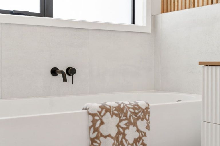 Photo of property in 144b Bellevue Road, Brookfield, Tauranga, 3110