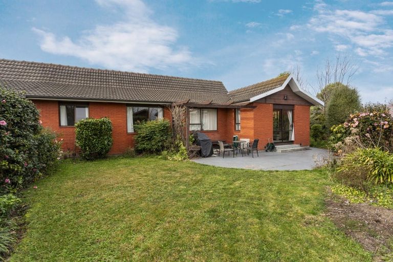 Photo of property in 1/16b Montclare Avenue, Ilam, Christchurch, 8041