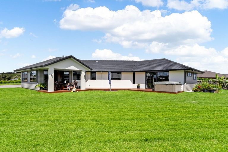 Photo of property in 24 Heartstone Place, Te Kamo, Kamo, 0185