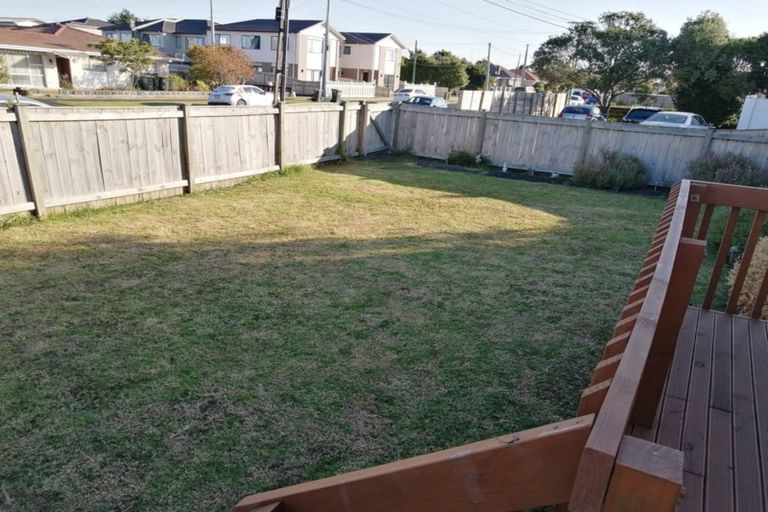 Photo of property in 1/52 Birdwood Avenue, Papatoetoe, Auckland, 2025