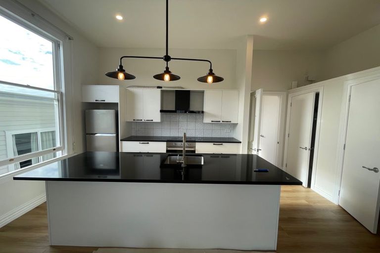 Photo of property in 239u9 Adelaide Road, Newtown, Wellington, 6021