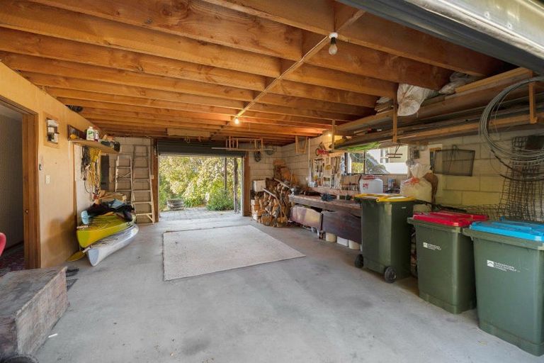 Photo of property in 10 Heuchan Lane, Wanaka, 9305