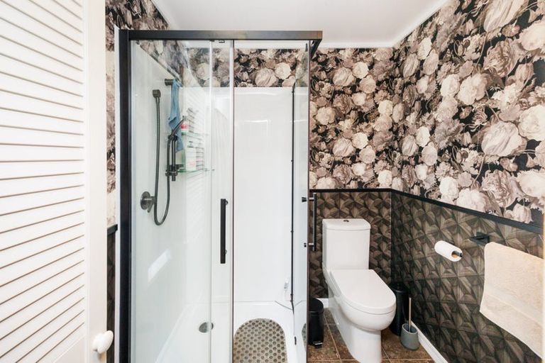 Photo of property in 7 Woodfield Avenue, Roslyn, Palmerston North, 4414