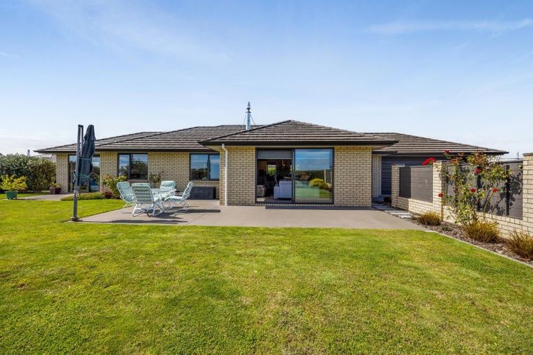 Photo of property in 472 Turuturu Road, Hawera, 4674