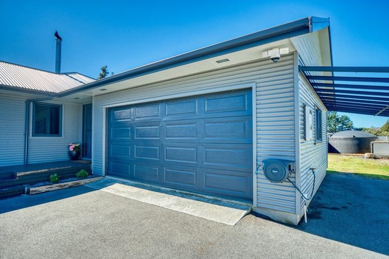 Photo of property in 22-24 Golf Links Road, Kaiata, Greymouth, 7805