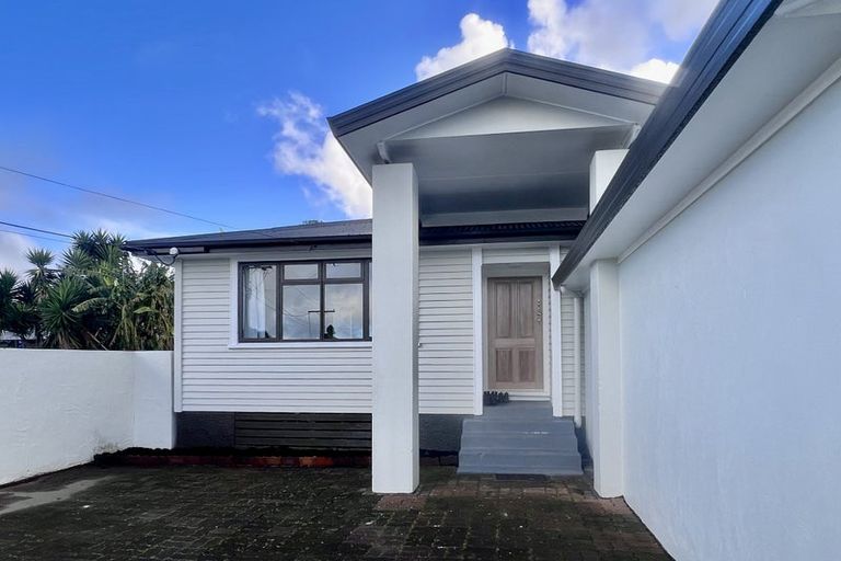Photo of property in 1 Pukemiro Road, Te Kamo, Whangarei, 0112