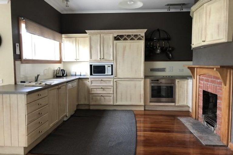 Photo of property in 1 Fairs Road, Milson, Palmerston North, 4414