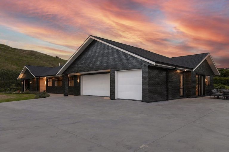 Photo of property in 74 Scarlys Way, Okitu, Gisborne, 4010