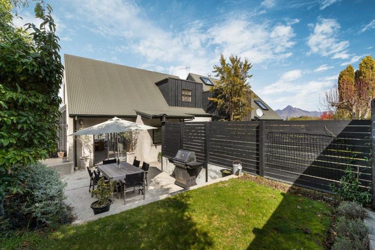 Photo of property in 127 Goldfield Heights, Queenstown, 9300