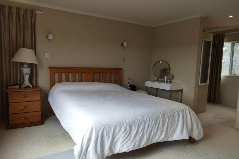 Photo of property in 33 Polo Prince Drive, Totara Park, Manurewa, 2576