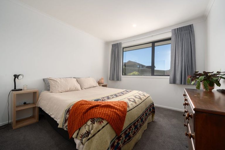 Photo of property in 8 Topsail Way, Whitby, Porirua, 5024