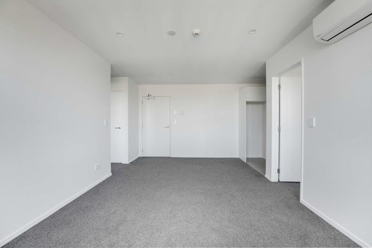 Photo of property in 101/3 Rauemi Way, Te Atatu South, Auckland, 0610