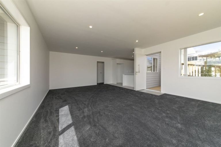 Photo of property in 13 Rauta Way, Helensville, 0800