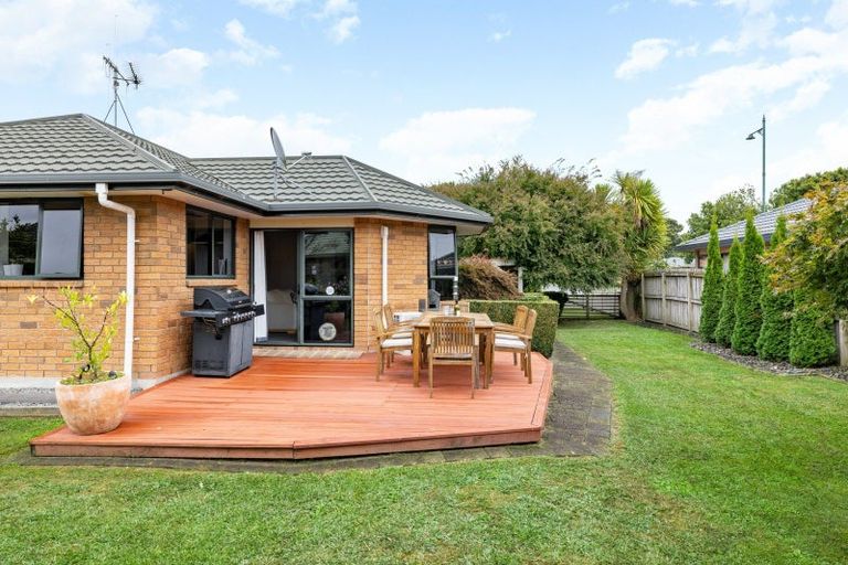 Photo of property in 19 Farnborough Drive, Nawton, Hamilton, 3200