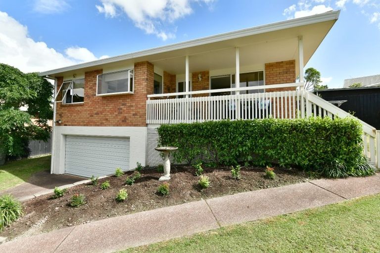 Photo of property in 2a Melia Place, Stanmore Bay, Whangaparaoa, 0932