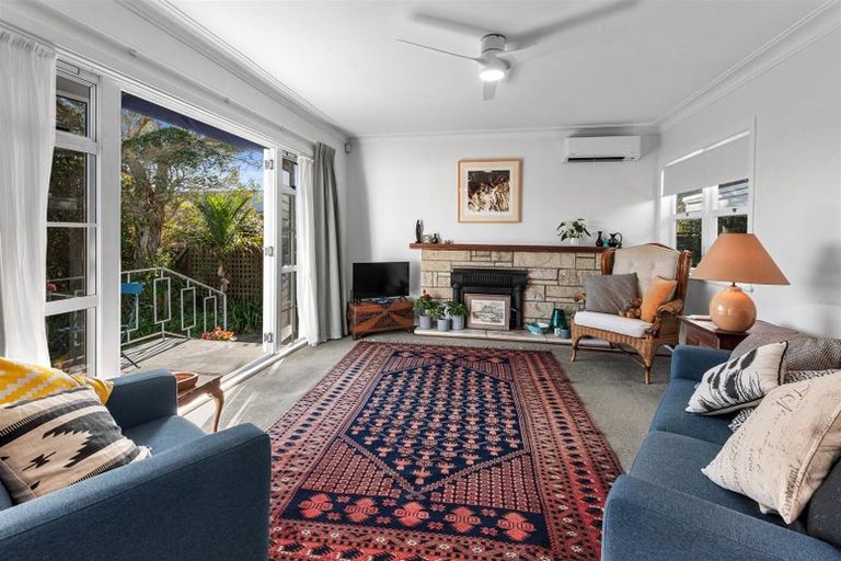 Photo of property in 6 George Point Road, Onerahi, Whangarei, 0110