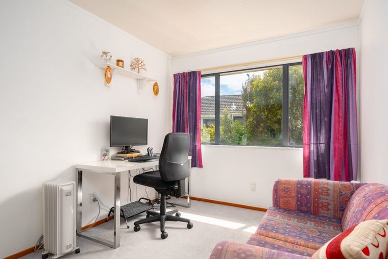 Photo of property in 5 Longmont Terrace, Churton Park, Wellington, 6037