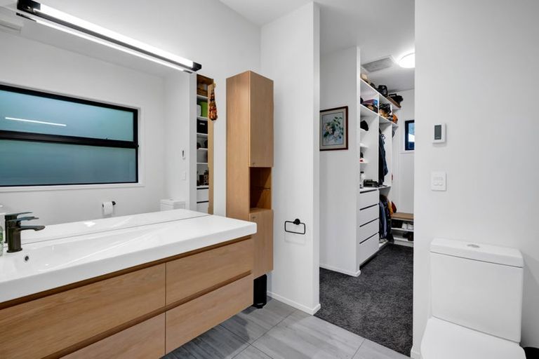 Photo of property in 57 Brooklands Road, Brooklands, New Plymouth, 4310