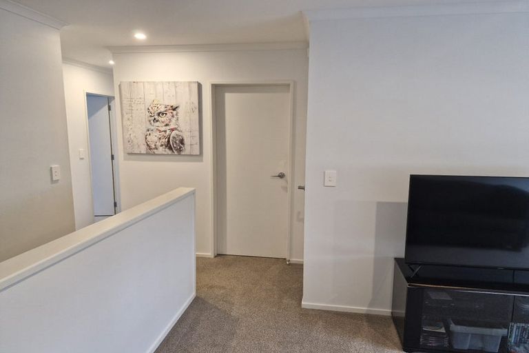 Photo of property in 64 Mettam Drive, Swanson, Auckland, 0614