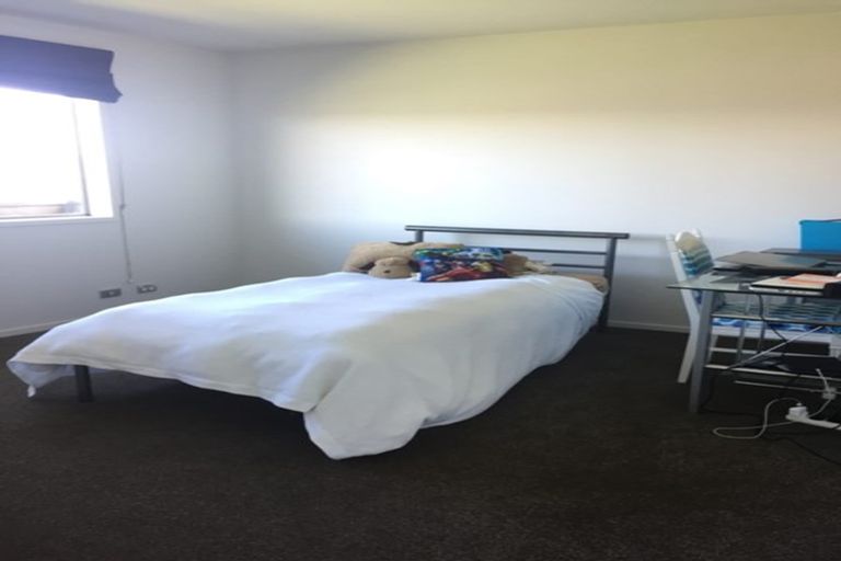 Photo of property in 31 Ina Ville Drive, Pukekohe, 2120