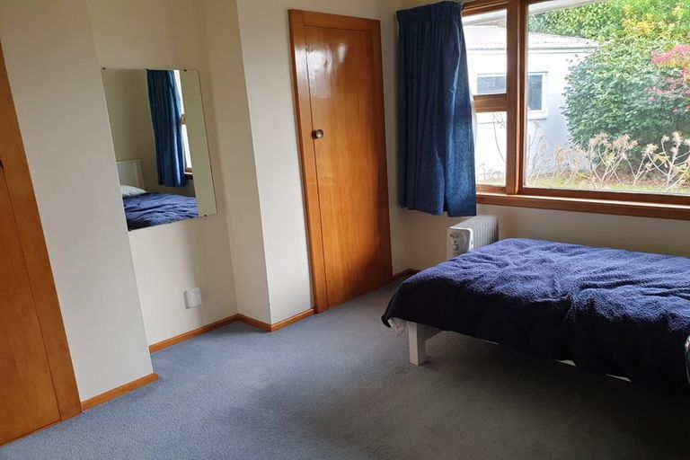 Photo of property in 73 Greendale Avenue, Avonhead, Christchurch, 8042