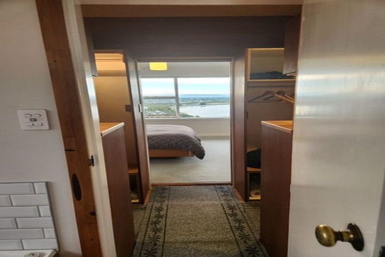 Photo of property in 34 Cannon Hill Crescent, Mount Pleasant, Christchurch, 8081