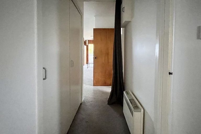 Photo of property in 52 Stottholm Road, Titirangi, Auckland, 0604