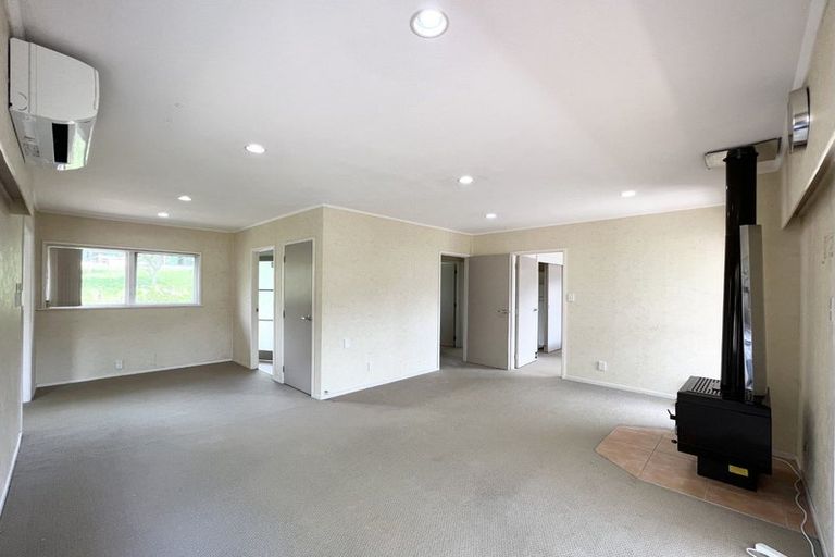 Photo of property in 2/66 Bentley Avenue, Glenfield, Auckland, 0629