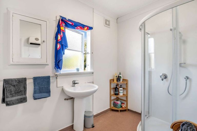 Photo of property in 20 Miro Street, Castlecliff, Whanganui, 4501