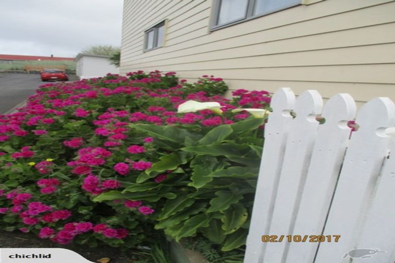 Photo of property in 11/3 Hulme Place, Henderson, Auckland, 0612