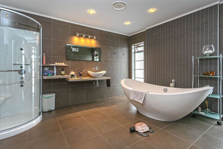 Photo of property in 52 Woods Road South, Colville, Coromandel, 3584