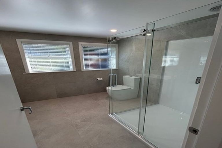 Photo of property in 24 Warwick Place, Brookfield, Tauranga, 3110