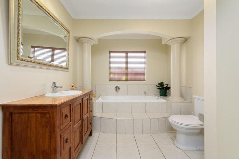 Photo of property in 15 Marick Place, Papamoa Beach, Papamoa, 3118