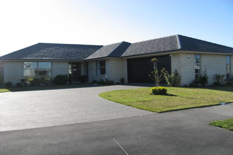 Photo of property in 25 Rolleston Drive, Rolleston, 7614