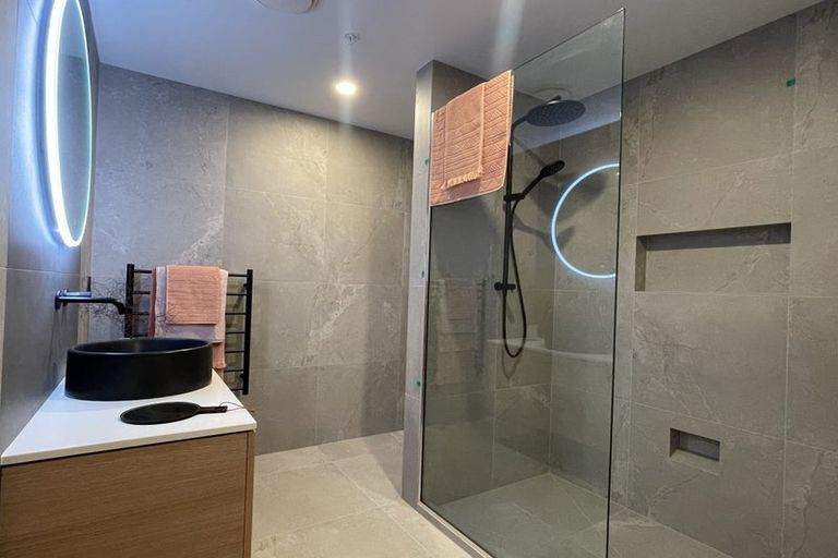 Photo of property in 71 Haven Road, Nelson, 7010