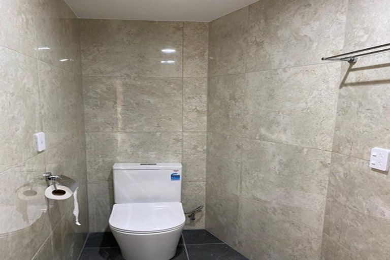 Photo of property in 15 Kiernan Place, Kelston, Auckland, 0602