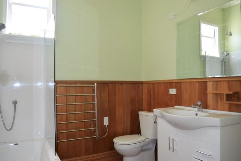 Photo of property in 212 Ohiro Road, Brooklyn, Wellington, 6021