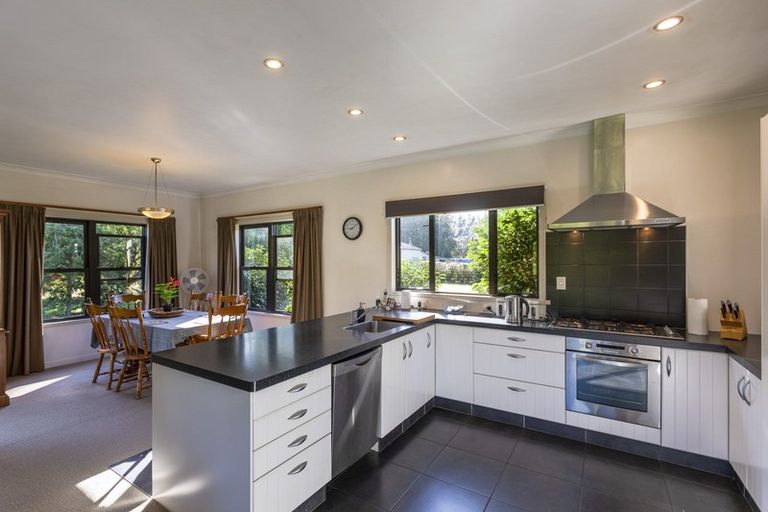 Photo of property in 5 Johnson Street, Waipawa, 4210