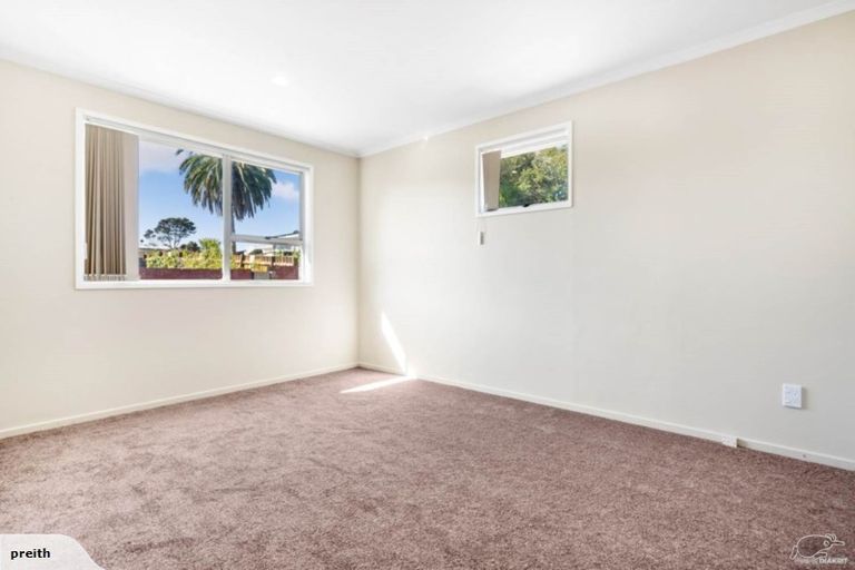 Photo of property in 7 Gambare Place, Wattle Downs, Auckland, 2103