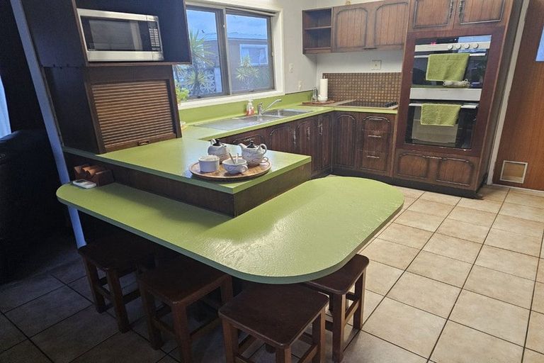 Photo of property in 28 Freyberg Avenue, Tamatea, Napier, 4112