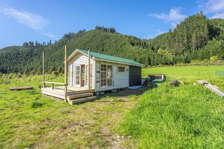 Photo of property in 1202 Otaki Gorge Road, Hautere, Otaki, 5582