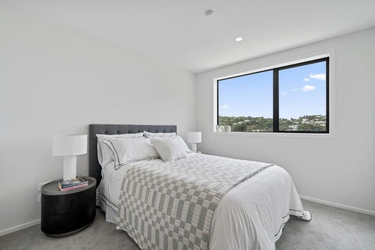 Photo of property in 115 Tiketike Way, Brooklyn, Wellington, 6021